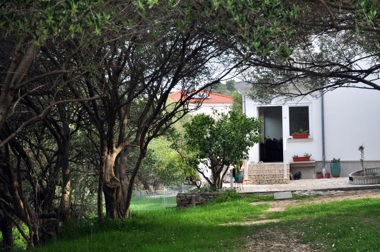 Rose Rooms At Island Of Rab Banjol Exterior foto